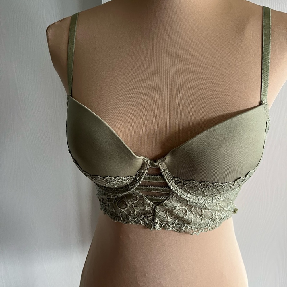 NWT sage green sexy lace bra 34B kiss & tell brand new